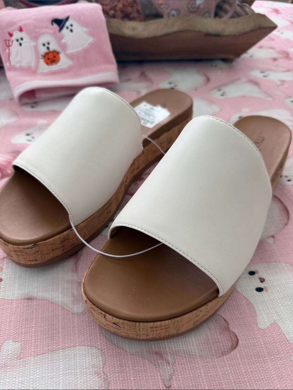 me too White Cork Platform Slide Mules, NWT, Size 11 - Picture 6 of 7